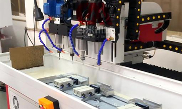 <b>　新能源汽車將影響整個(gè)機(jī)床行業(yè)的發(fā)展方向</b>